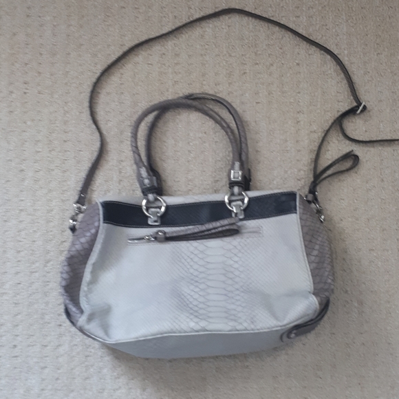 GUESS Shoulder Bag - Picture 3 of 7